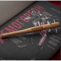 [272634] Boligrafo con pin bate con clavos (Stranger Things)